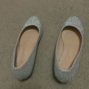 Women’s Heeled Sparkly Flats